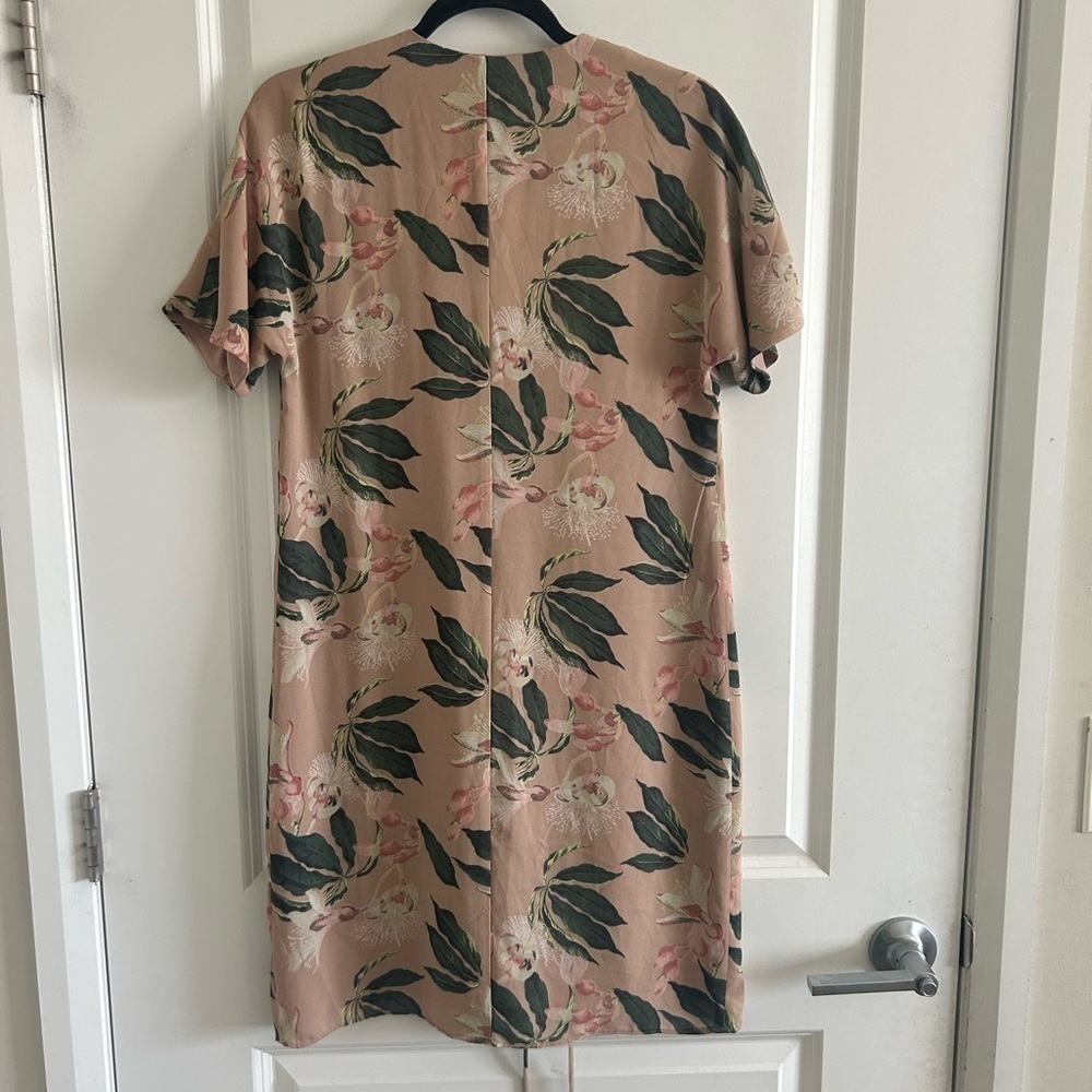 Aritzia Babaton Pink Green Floral Wrap Dress S - Picture 6 of 11